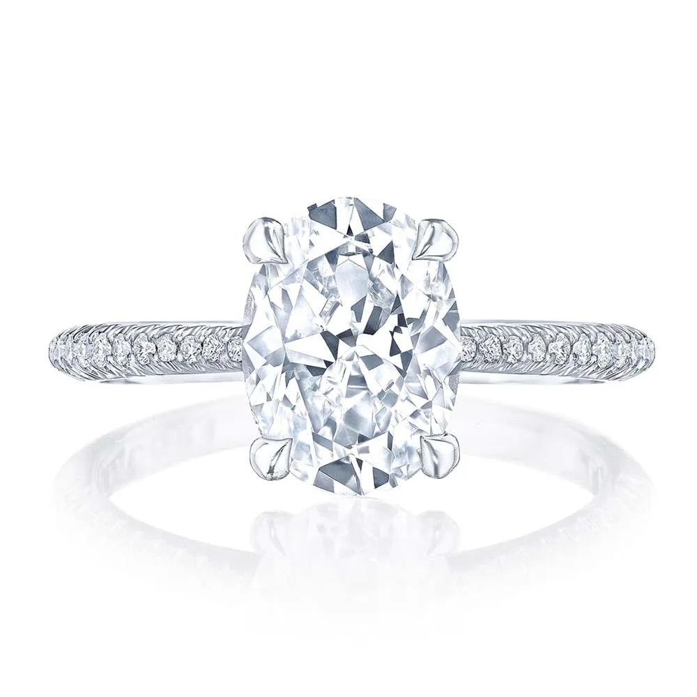 18k White Gold Oval Diamond Engagement Ring