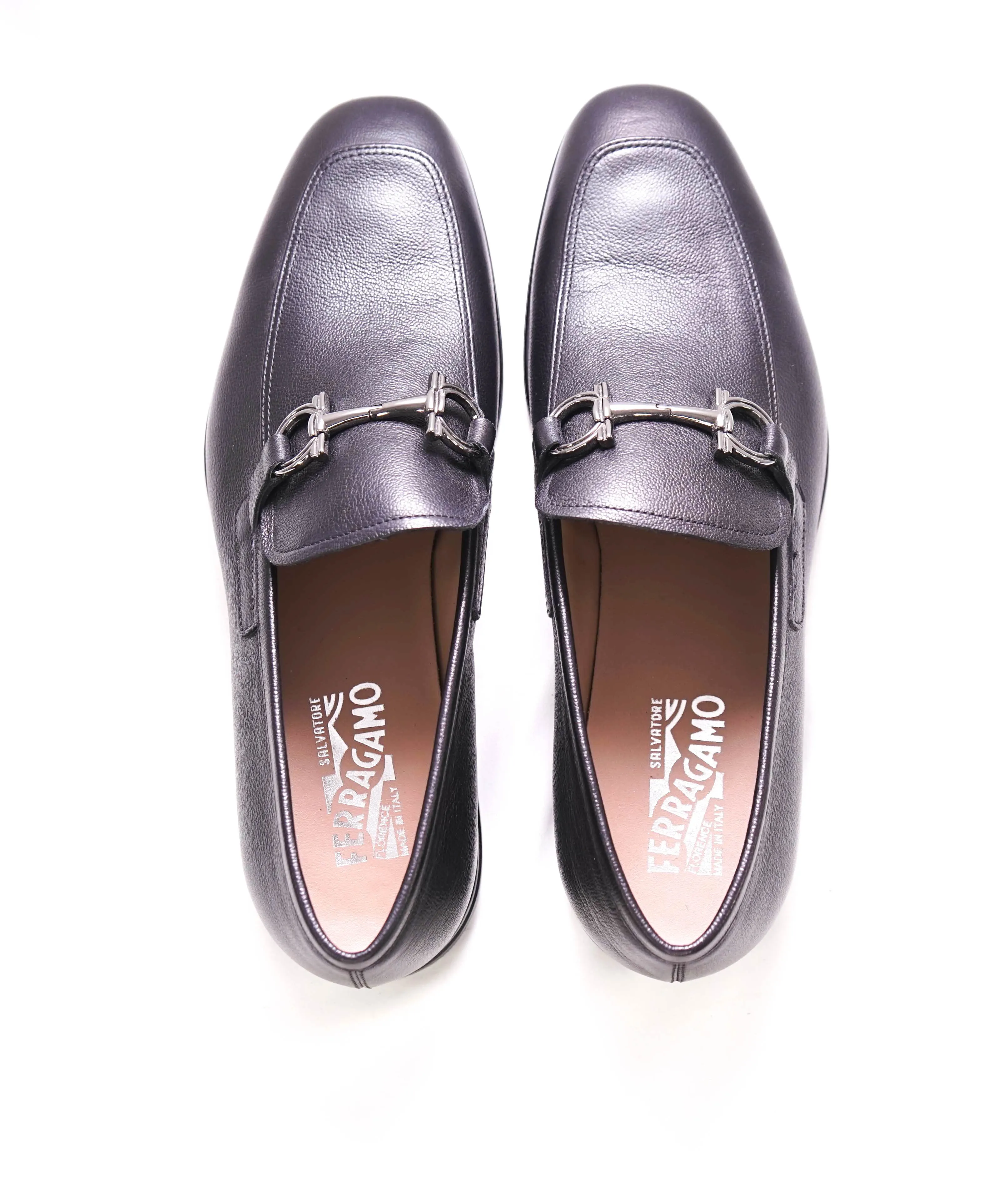 $895 SALVATORE FERRAGAMO - Black Gancini Bit Leather Loafer - 10.5 US