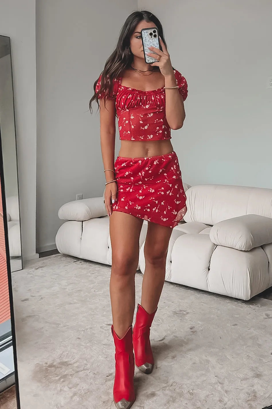 DEAL Right Hand Babe Red Floral Crop