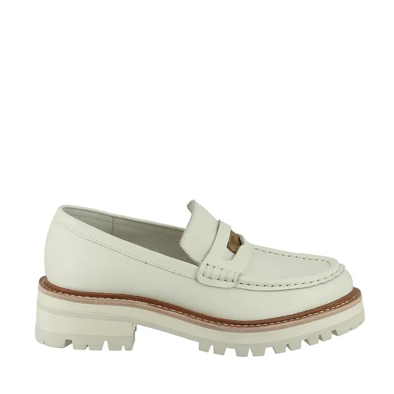 Django & Juliette Finola White Loafer