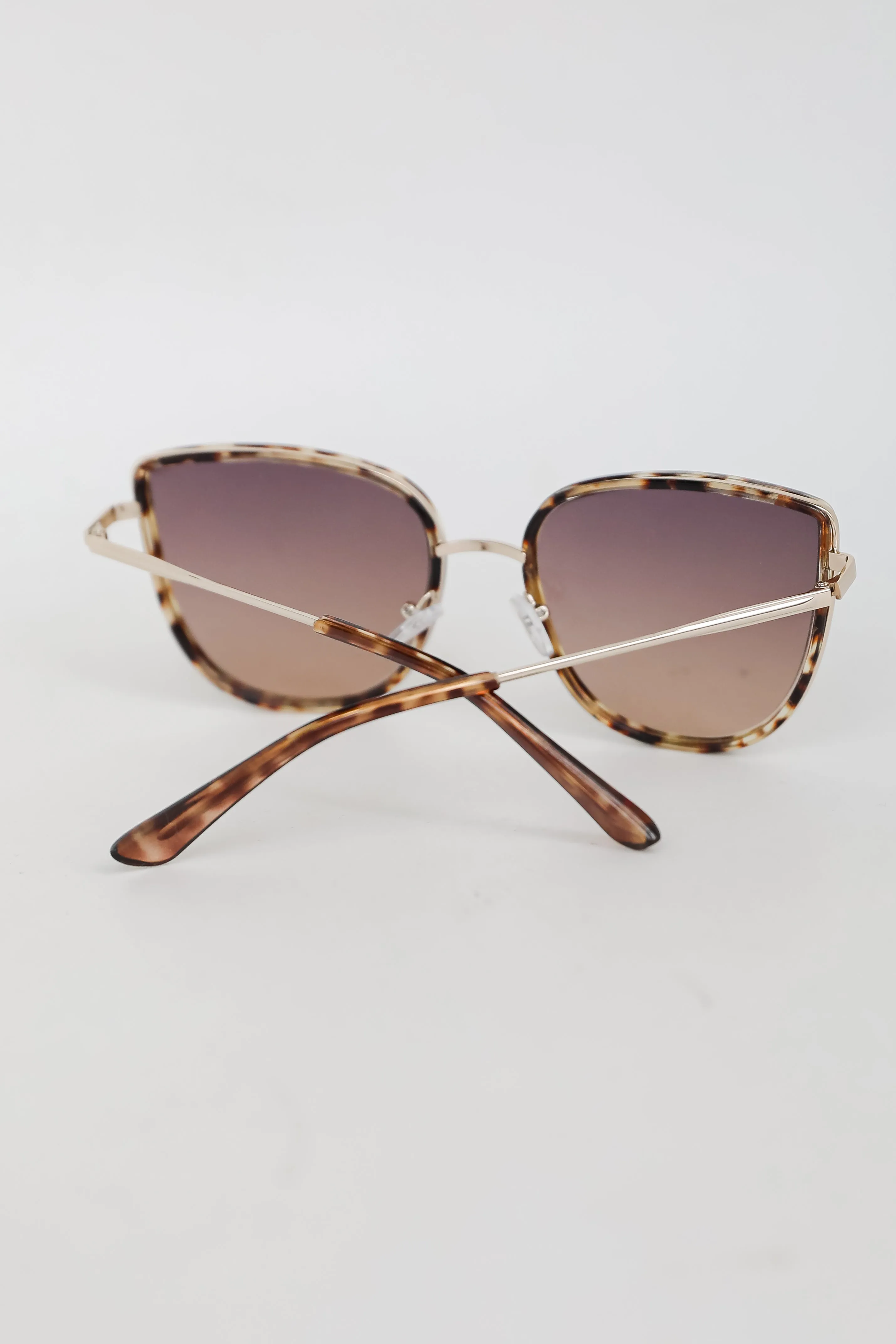 Edgy Intention Tortoise Cat Eye Sunglasses