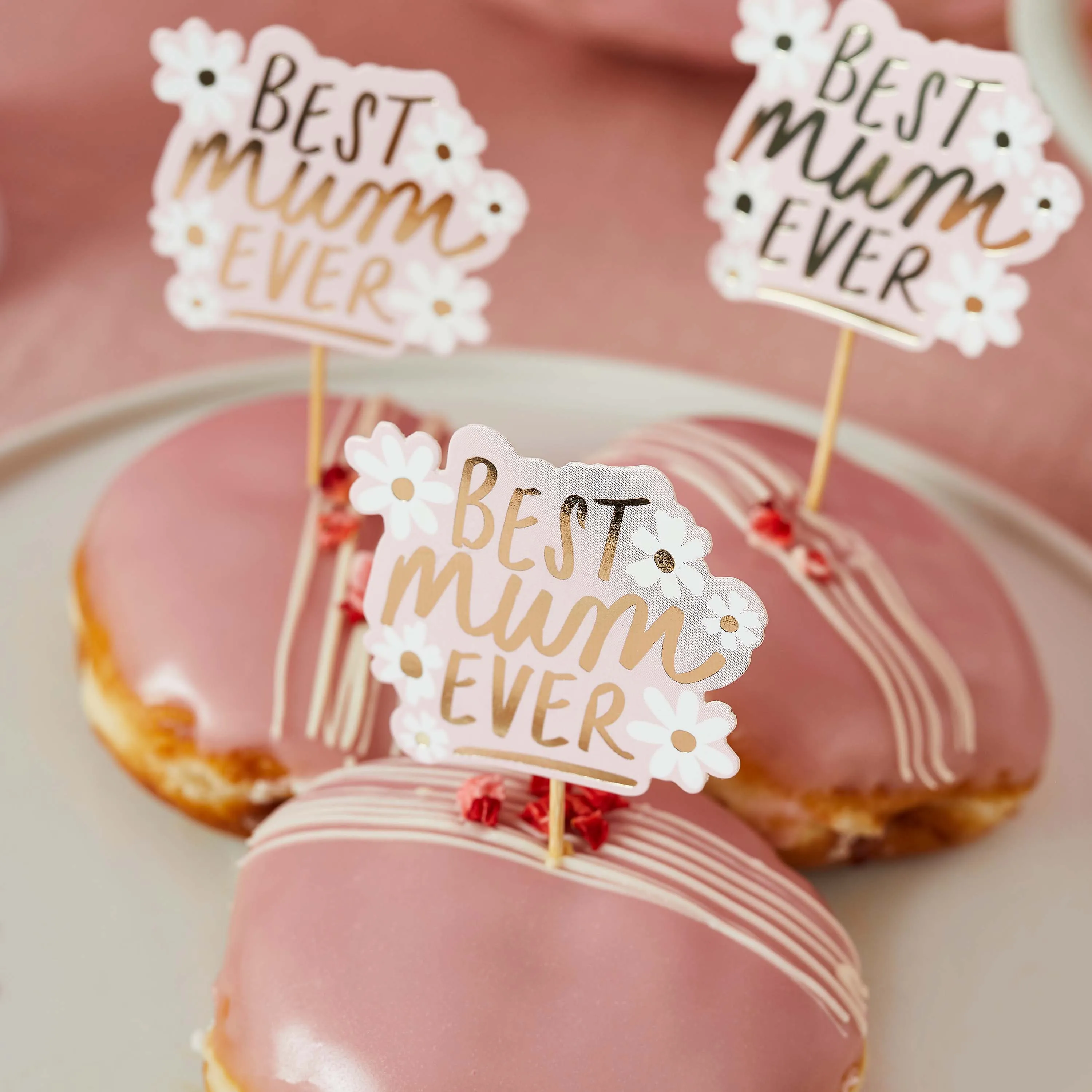 Gold 'Best Mum Ever' Daisy Cake Topper set