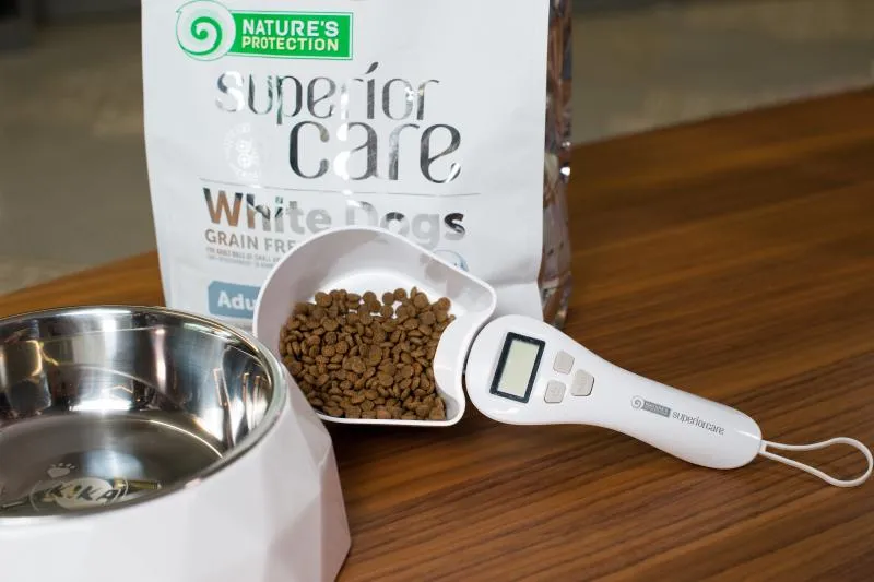 Nature's Protection Superior Care Electronic Dog & Cat Feed Measuring Scoop LCD Screen Measuring In Grams Or Ounces